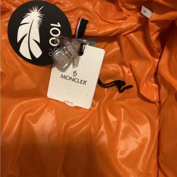 Moncler Jacket .Down Feather very warm. - Picture 6 of 8